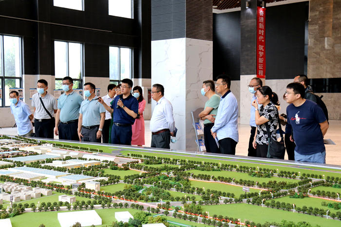 东莞市政协考察团到沈阳99499威尼斯产业园开展调研